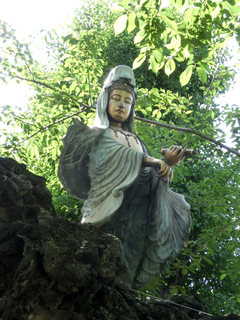 吉原弁財天の観音像